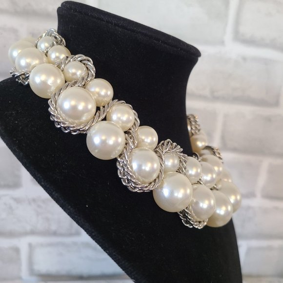 Vintage Statement Collar Necklace Graduated Faux Pearls Silver Chain Weave - Picture 10 of 12